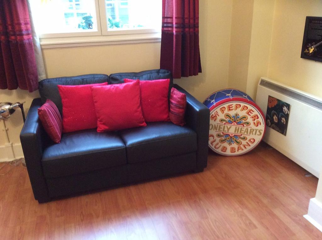 Beatles Apartment Liverpool Phòng bức ảnh