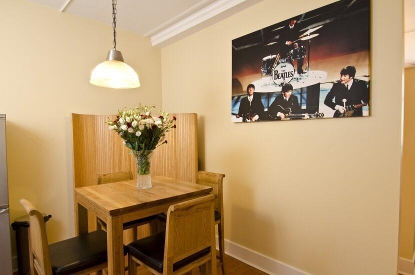 Beatles Apartment Liverpool Phòng bức ảnh